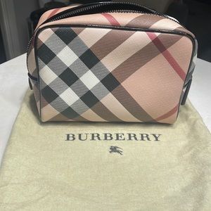 Burberry Make-up Bag New (never used)